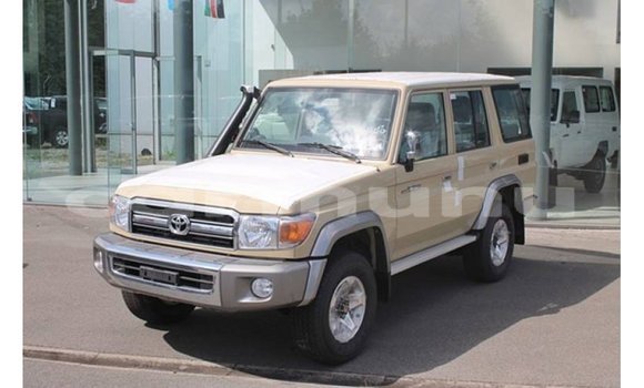 Buy Import Toyota Land Cruiser Beige Car in Import - Dubai in Region of Bouenza Buy Import Toyota Land Cruiser Beige Car in Import - Dubai in Region of Bouenza