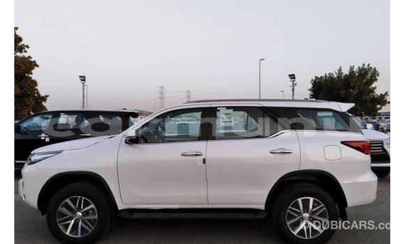Buy Import Toyota Fortuner White Car in Import - Dubai in Region of Bouenza Buy Import Toyota Fortuner White Car in Import - Dubai in Region of Bouenza