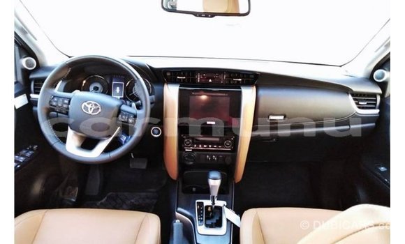 Buy Import Toyota Fortuner White Car in Import - Dubai in Region of Bouenza Buy Import Toyota Fortuner White Car in Import - Dubai in Region of Bouenza