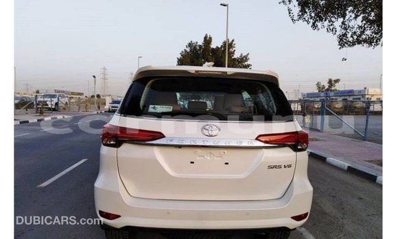 Buy Import Toyota Fortuner White Car in Import - Dubai in Region of Bouenza Buy Import Toyota Fortuner White Car in Import - Dubai in Region of Bouenza