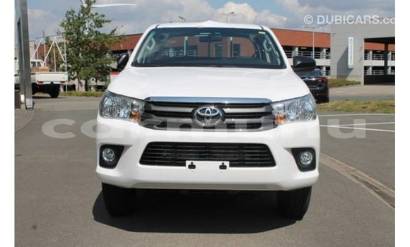 Buy Import Toyota Hilux White Car in Import - Dubai in Region of Bouenza Buy Import Toyota Hilux White Car in Import - Dubai in Region of Bouenza