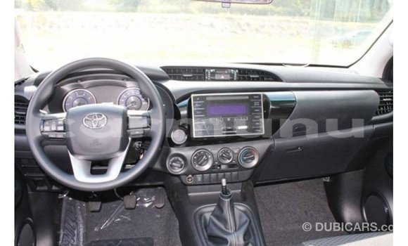 Buy Import Toyota Hilux White Car in Import - Dubai in Region of Bouenza Buy Import Toyota Hilux White Car in Import - Dubai in Region of Bouenza