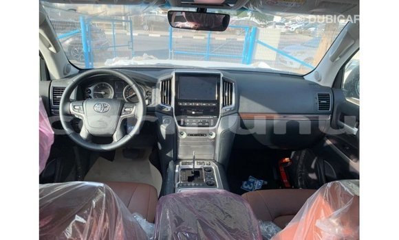 Acheter Import Voiture Toyota Land Cruiser Noir à Import - Dubai, Région de la Bouenza Acheter Import Voiture Toyota Land Cruiser Noir à Import - Dubai, Région de la Bouenza