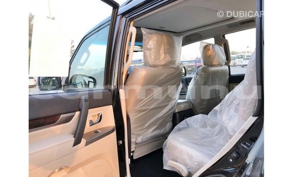 Buy Import Mitsubishi Pajero Black Car in Import - Dubai in Region of Bouenza Buy Import Mitsubishi Pajero Black Car in Import - Dubai in Region of Bouenza