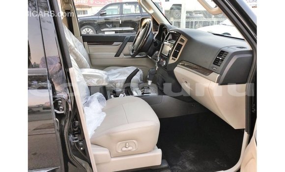 Buy Import Mitsubishi Pajero Black Car in Import - Dubai in Region of Bouenza Buy Import Mitsubishi Pajero Black Car in Import - Dubai in Region of Bouenza