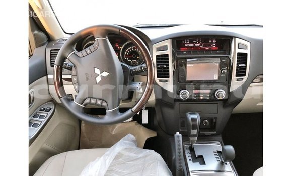 Buy Import Mitsubishi Pajero Black Car in Import - Dubai in Region of Bouenza Buy Import Mitsubishi Pajero Black Car in Import - Dubai in Region of Bouenza