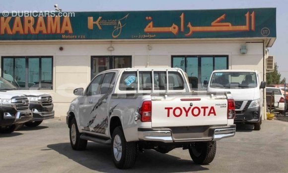 Acheter Import Voiture Toyota Hilux Blanc à Import - Dubai, Région de la Bouenza Acheter Import Voiture Toyota Hilux Blanc à Import - Dubai, Région de la Bouenza