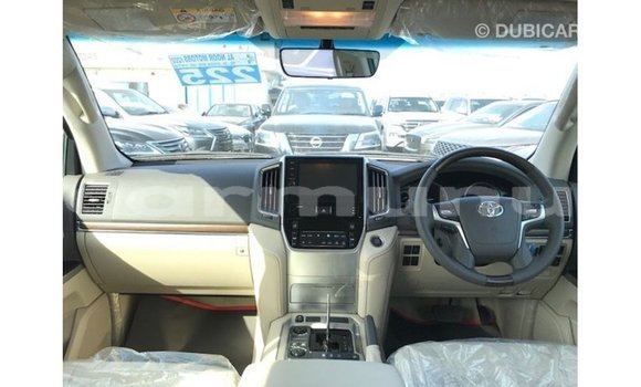 Buy Import Toyota Land Cruiser Other Car in Import - Dubai in Region of Bouenza Buy Import Toyota Land Cruiser Other Car in Import - Dubai in Region of Bouenza