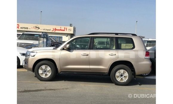 Buy Import Toyota Land Cruiser Other Car in Import - Dubai in Region of Bouenza Buy Import Toyota Land Cruiser Other Car in Import - Dubai in Region of Bouenza