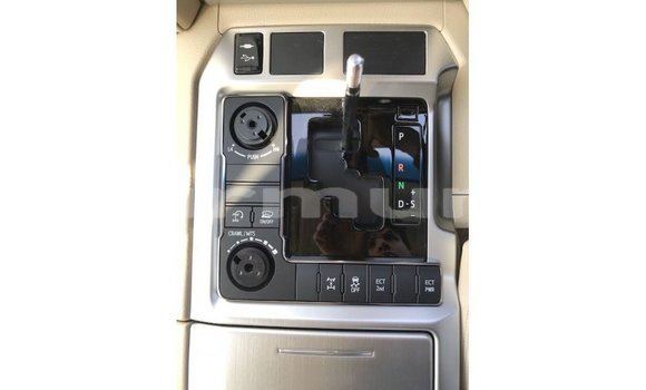 Buy Import Toyota Land Cruiser Other Car in Import - Dubai in Region of Bouenza Buy Import Toyota Land Cruiser Other Car in Import - Dubai in Region of Bouenza