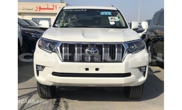 Acheter Import Voiture Toyota Prado Blanc à Import - Dubai, Région de la Bouenza Acheter Import Voiture Toyota Prado Blanc à Import - Dubai, Région de la Bouenza