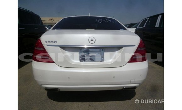 Acheter Import Voiture Mercedes-Benz 190 Blanc à Import - Dubai, Région de la Bouenza Acheter Import Voiture Mercedes-Benz 190 Blanc à Import - Dubai, Région de la Bouenza