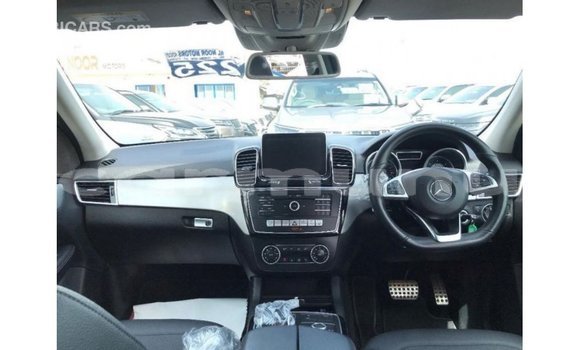 Buy Import Mercedes-Benz 250 Other Car in Import - Dubai in Region of Bouenza Buy Import Mercedes-Benz 250 Other Car in Import - Dubai in Region of Bouenza