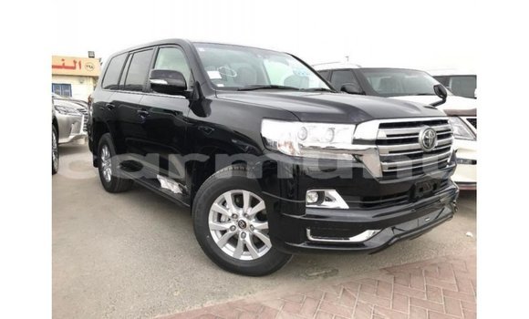 Acheter Import Voiture Toyota Land Cruiser Noir à Import - Dubai, Région de la Bouenza Acheter Import Voiture Toyota Land Cruiser Noir à Import - Dubai, Région de la Bouenza