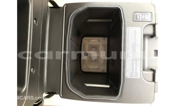 Acheter Import Voiture Toyota Land Cruiser Noir à Import - Dubai, Région de la Bouenza Acheter Import Voiture Toyota Land Cruiser Noir à Import - Dubai, Région de la Bouenza