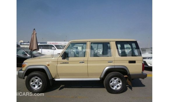 Buy Import Toyota Land Cruiser Beige Car in Import - Dubai in Region of Bouenza Buy Import Toyota Land Cruiser Beige Car in Import - Dubai in Region of Bouenza