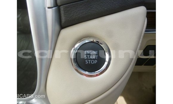 Buy Import Toyota Land Cruiser White Car in Import - Dubai in Region of Bouenza Buy Import Toyota Land Cruiser White Car in Import - Dubai in Region of Bouenza