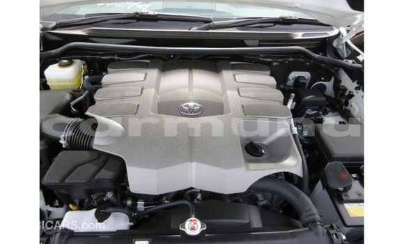 Buy Import Toyota Land Cruiser White Car in Import - Dubai in Region of Bouenza Buy Import Toyota Land Cruiser White Car in Import - Dubai in Region of Bouenza