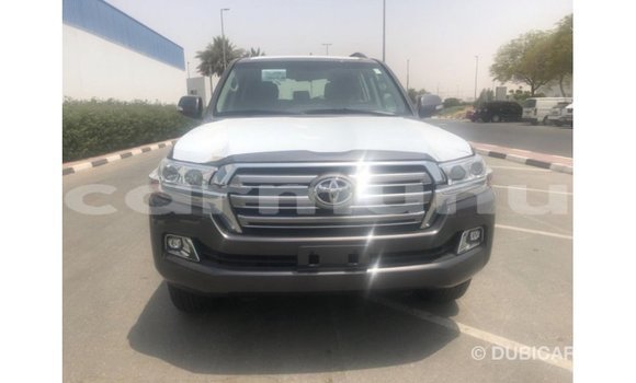 Buy Import Toyota Land Cruiser Other Car in Import - Dubai in Region of Bouenza Buy Import Toyota Land Cruiser Other Car in Import - Dubai in Region of Bouenza