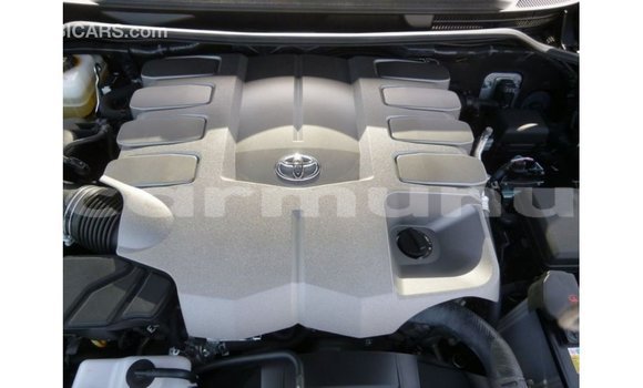 Acheter Import Voiture Toyota Land Cruiser Noir à Import - Dubai, Région de la Bouenza Acheter Import Voiture Toyota Land Cruiser Noir à Import - Dubai, Région de la Bouenza