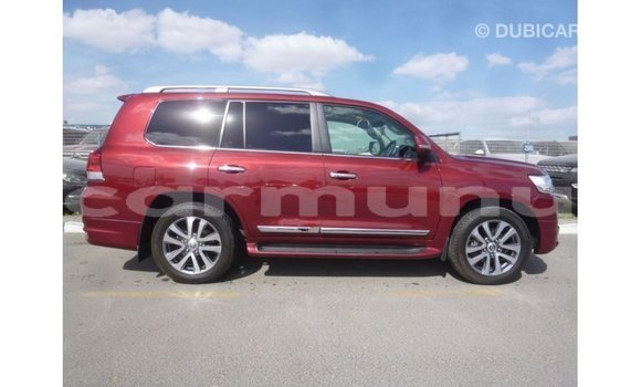 Acheter Import Voiture Toyota Land Cruiser Rouge à Import - Dubai, Région de la Bouenza Acheter Import Voiture Toyota Land Cruiser Rouge à Import - Dubai, Région de la Bouenza