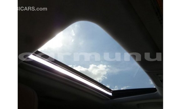 Acheter Import Voiture Toyota Land Cruiser Rouge à Import - Dubai, Région de la Bouenza Acheter Import Voiture Toyota Land Cruiser Rouge à Import - Dubai, Région de la Bouenza