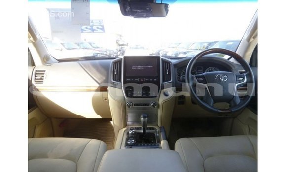 Buy Import Toyota Land Cruiser Black Car in Import - Dubai in Region of Bouenza Buy Import Toyota Land Cruiser Black Car in Import - Dubai in Region of Bouenza