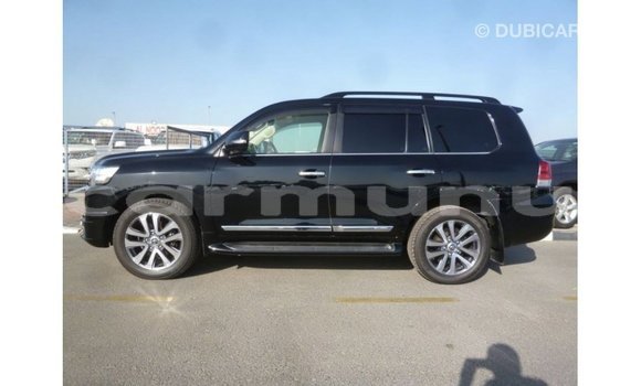 Buy Import Toyota Land Cruiser Black Car in Import - Dubai in Region of Bouenza Buy Import Toyota Land Cruiser Black Car in Import - Dubai in Region of Bouenza