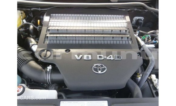 Acheter Import Voiture Toyota Land Cruiser Noir à Import - Dubai, Région de la Bouenza Acheter Import Voiture Toyota Land Cruiser Noir à Import - Dubai, Région de la Bouenza