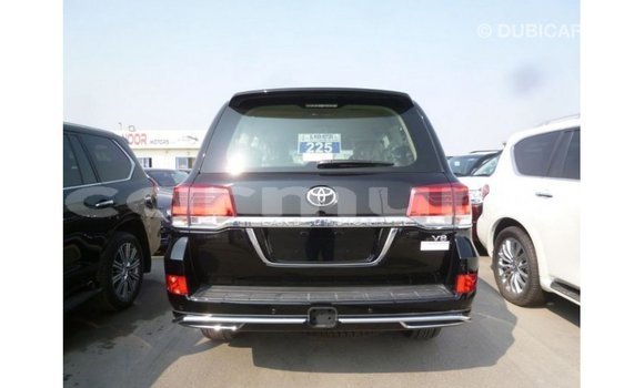Acheter Import Voiture Toyota Land Cruiser Noir à Import - Dubai, Région de la Bouenza Acheter Import Voiture Toyota Land Cruiser Noir à Import - Dubai, Région de la Bouenza
