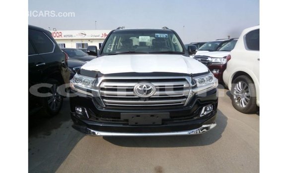 Acheter Import Voiture Toyota Land Cruiser Noir à Import - Dubai, Région de la Bouenza Acheter Import Voiture Toyota Land Cruiser Noir à Import - Dubai, Région de la Bouenza