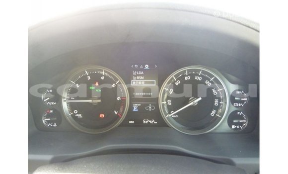 Buy Import Toyota Land Cruiser White Car in Import - Dubai in Region of Bouenza Buy Import Toyota Land Cruiser White Car in Import - Dubai in Region of Bouenza