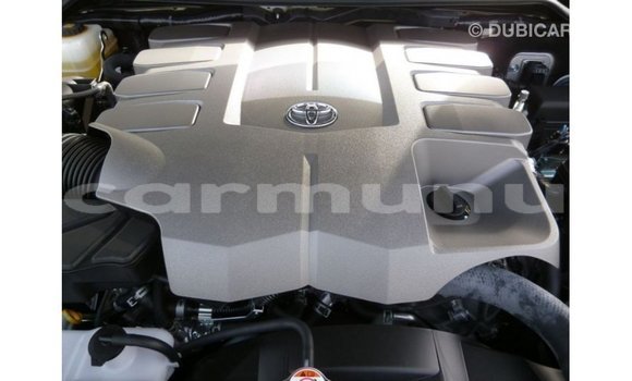 Buy Import Toyota Land Cruiser White Car in Import - Dubai in Region of Bouenza Buy Import Toyota Land Cruiser White Car in Import - Dubai in Region of Bouenza