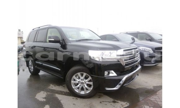 Buy Import Toyota Land Cruiser Black Car in Import - Dubai in Region of Bouenza Buy Import Toyota Land Cruiser Black Car in Import - Dubai in Region of Bouenza