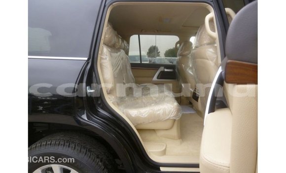 Buy Import Toyota Land Cruiser Black Car in Import - Dubai in Region of Bouenza Buy Import Toyota Land Cruiser Black Car in Import - Dubai in Region of Bouenza