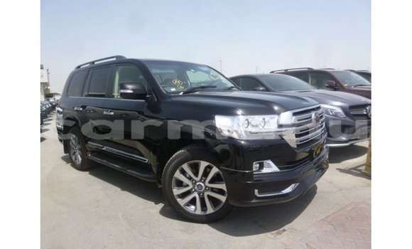 Buy Import Toyota Land Cruiser Black Car in Import - Dubai in Region of Bouenza Buy Import Toyota Land Cruiser Black Car in Import - Dubai in Region of Bouenza