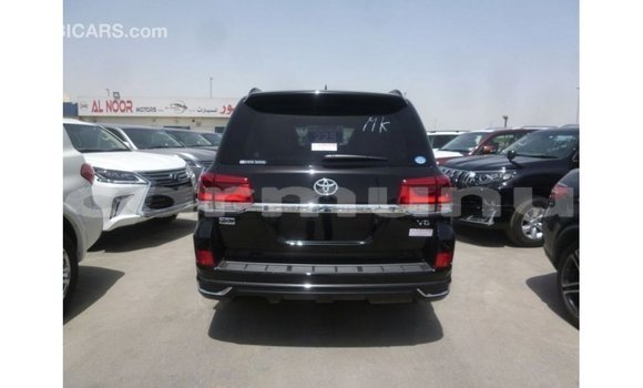 Buy Import Toyota Land Cruiser Black Car in Import - Dubai in Region of Bouenza Buy Import Toyota Land Cruiser Black Car in Import - Dubai in Region of Bouenza