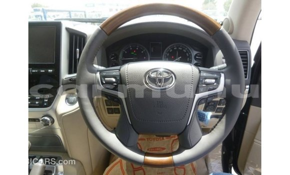 Buy Import Toyota Land Cruiser Black Car in Import - Dubai in Region of Bouenza Buy Import Toyota Land Cruiser Black Car in Import - Dubai in Region of Bouenza