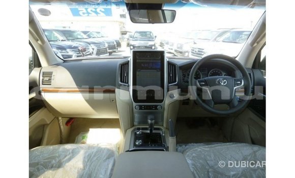 Buy Import Toyota Land Cruiser Brown Car in Import - Dubai in Region of Bouenza Buy Import Toyota Land Cruiser Brown Car in Import - Dubai in Region of Bouenza