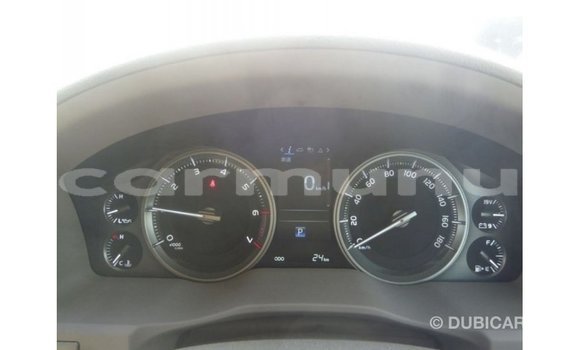 Buy Import Toyota Land Cruiser White Car in Import - Dubai in Region of Bouenza Buy Import Toyota Land Cruiser White Car in Import - Dubai in Region of Bouenza