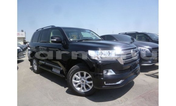 Buy Import Toyota Land Cruiser Black Car in Import - Dubai in Region of Bouenza Buy Import Toyota Land Cruiser Black Car in Import - Dubai in Region of Bouenza