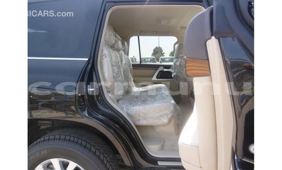 Buy Import Toyota Land Cruiser Black Car in Import - Dubai in Region of Bouenza Buy Import Toyota Land Cruiser Black Car in Import - Dubai in Region of Bouenza
