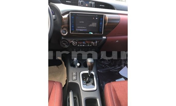 Buy Import Toyota Hilux White Car in Import - Dubai in Region of Bouenza Buy Import Toyota Hilux White Car in Import - Dubai in Region of Bouenza
