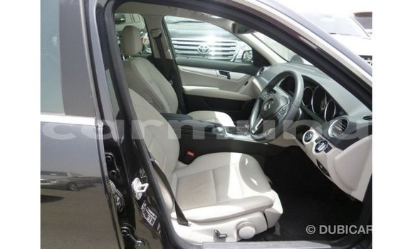 Buy Import Mercedes-Benz 190 Black Car in Import - Dubai in Region of Bouenza Buy Import Mercedes-Benz 190 Black Car in Import - Dubai in Region of Bouenza