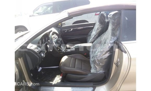 Acheter Import Voiture Mercedes-Benz 200 Autre à Import - Dubai, Région de la Bouenza Acheter Import Voiture Mercedes-Benz 200 Autre à Import - Dubai, Région de la Bouenza