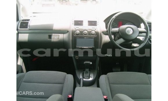 Buy Import Volkswagen Touran Other Car in Import - Dubai in Region of Bouenza Buy Import Volkswagen Touran Other Car in Import - Dubai in Region of Bouenza