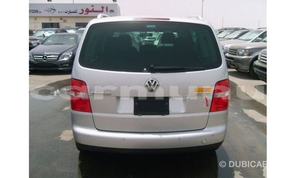 Buy Import Volkswagen Touran Other Car in Import - Dubai in Region of Bouenza Buy Import Volkswagen Touran Other Car in Import - Dubai in Region of Bouenza
