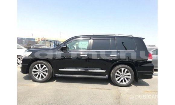 Acheter Import Voiture Toyota Land Cruiser Noir à Import - Dubai, Région de la Bouenza Acheter Import Voiture Toyota Land Cruiser Noir à Import - Dubai, Région de la Bouenza