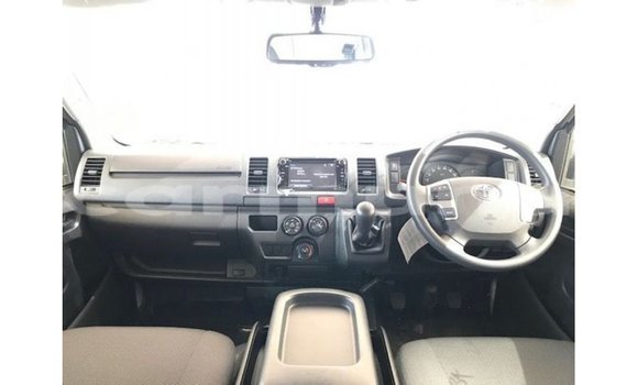 Buy Import Toyota Hiace White Car in Import - Dubai in Region of Bouenza Buy Import Toyota Hiace White Car in Import - Dubai in Region of Bouenza