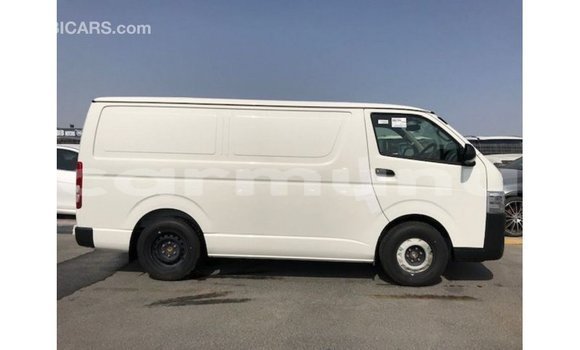 Buy Import Toyota Hiace White Car in Import - Dubai in Region of Bouenza Buy Import Toyota Hiace White Car in Import - Dubai in Region of Bouenza